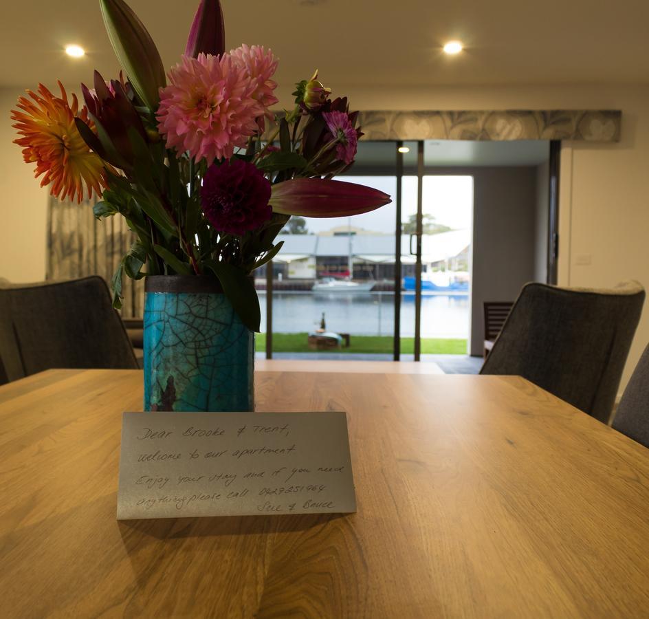 Ulverstone Waterfront Apartments Экстерьер фото